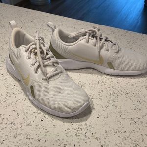 Brand new Women’s size 8.5 Nike sneakers